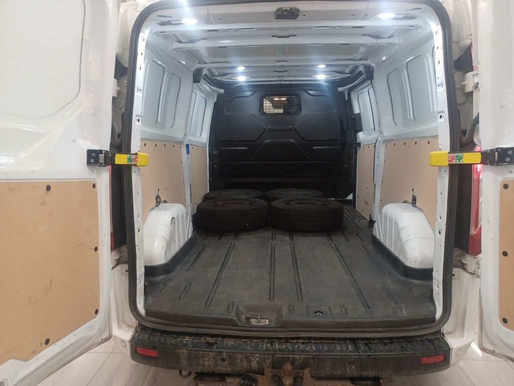 Ford Transit Custom 2021 Valkoinen