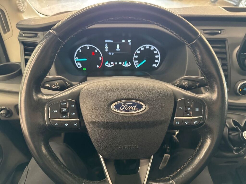 Ford Transit 2021 Valkoinen
