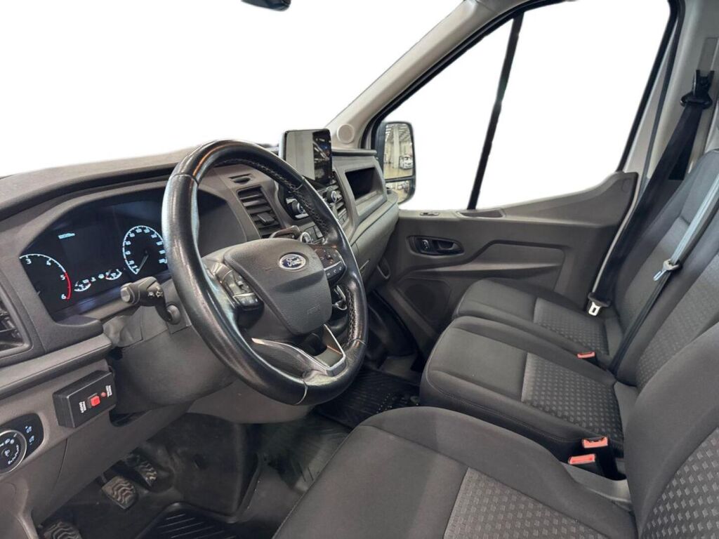 Ford Transit 2021 Valkoinen