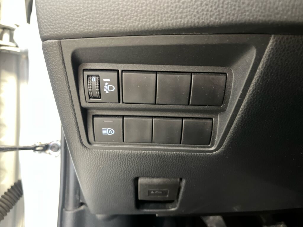 Toyota Yaris 2021 Valkoinen