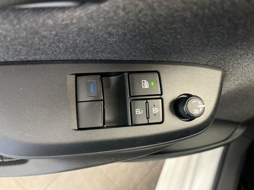 Toyota Yaris 2021 Valkoinen