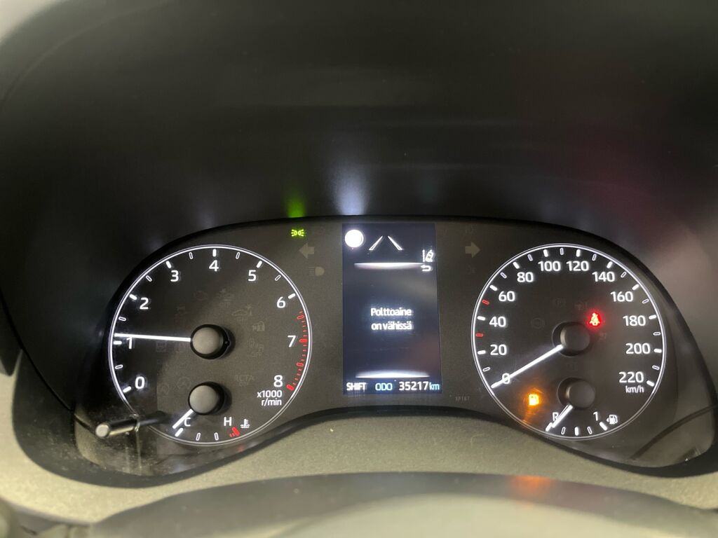 Toyota Yaris 2021 Valkoinen