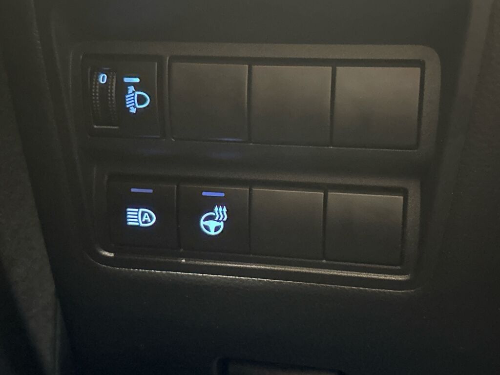 Toyota Yaris 2021 Musta