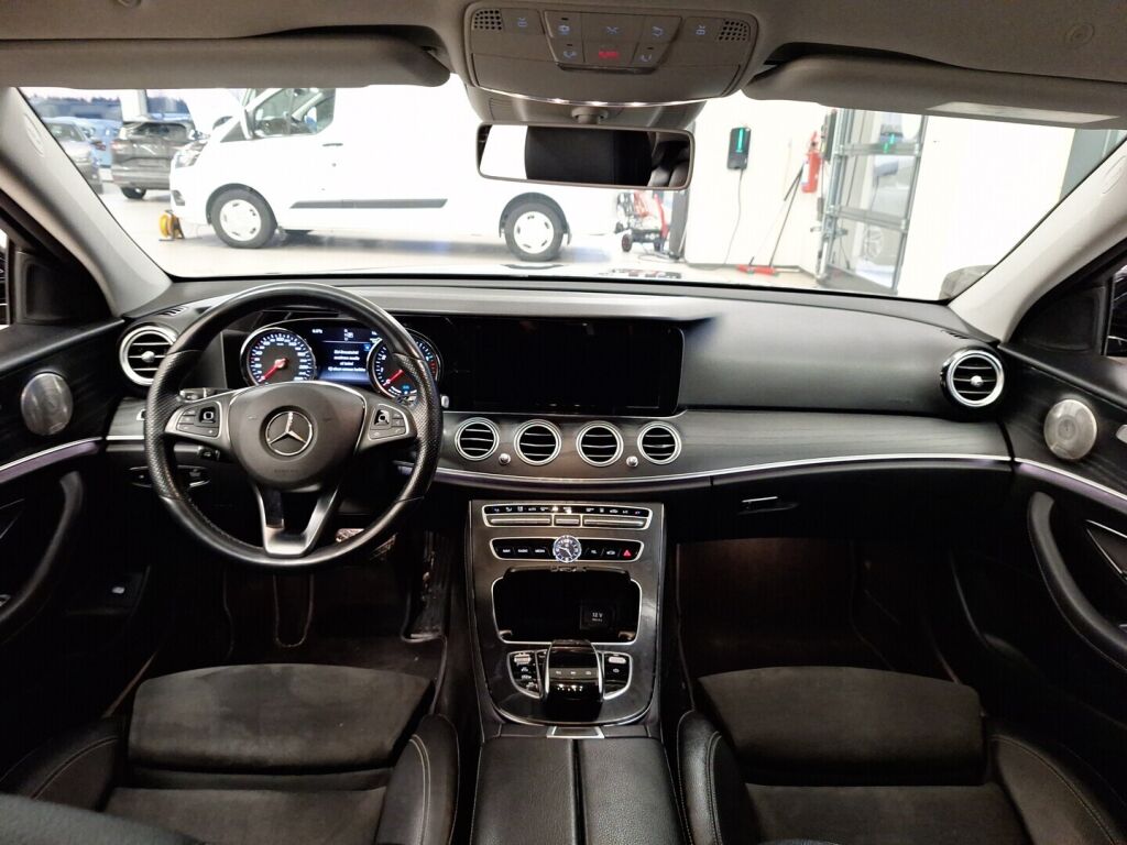 Mercedes-Benz E 2018 Musta