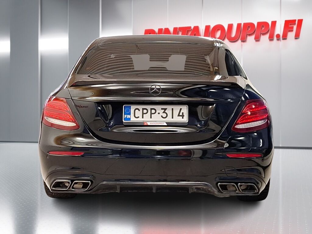 Mercedes-Benz E 2018 Musta