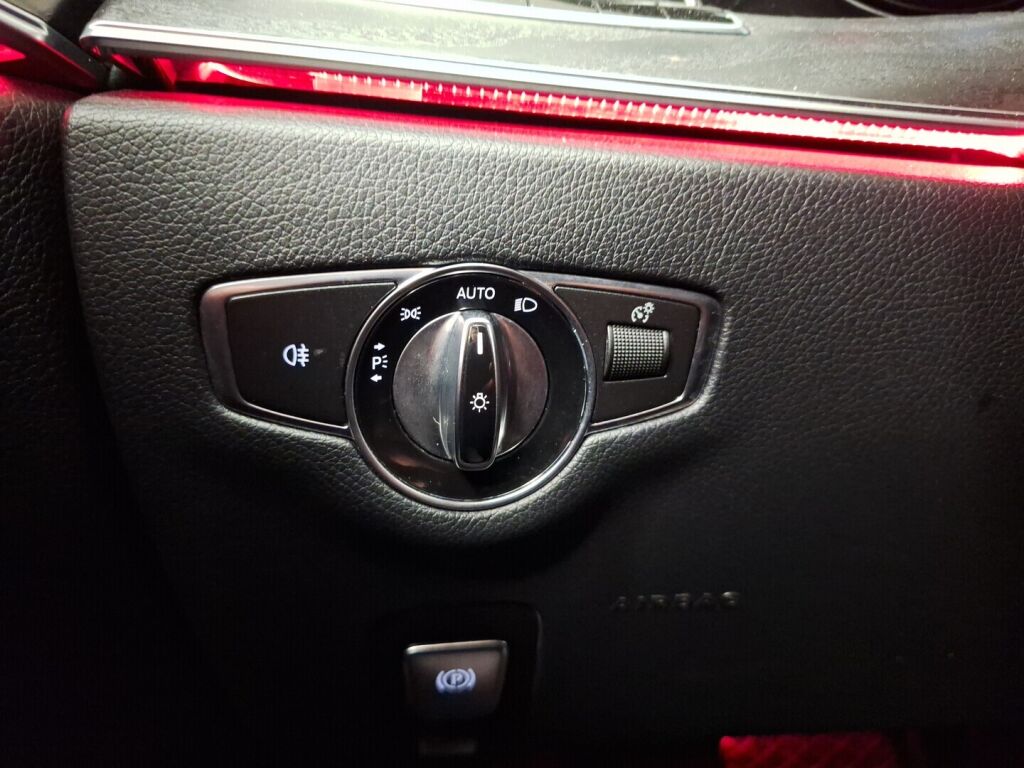 Mercedes-Benz E 2018 Musta