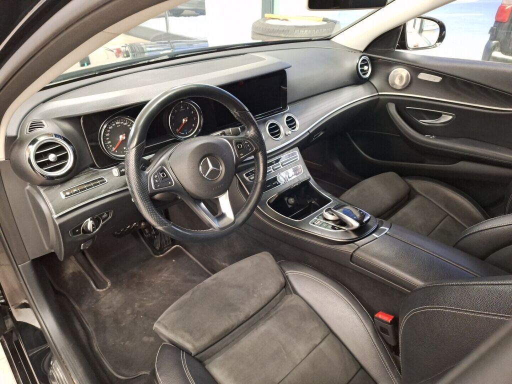 Mercedes-Benz E 2018 Musta