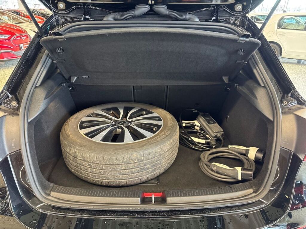 Mercedes-Benz A 2021 Musta