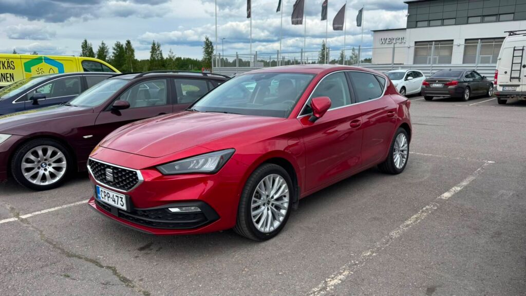 Seat Leon 2021 Punainen