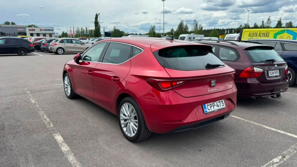 Seat Leon 2021 Punainen