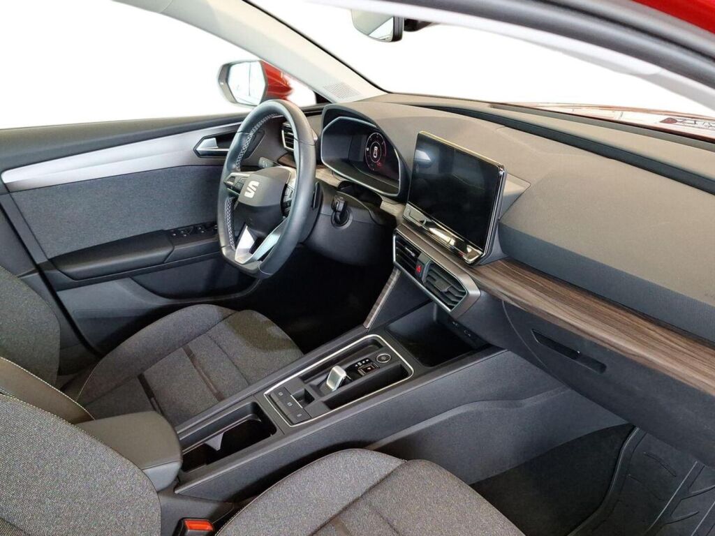 Seat Leon 2021 Punainen