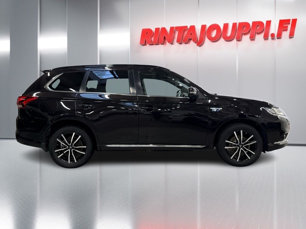 Mitsubishi Outlander PHEV 2018 Musta