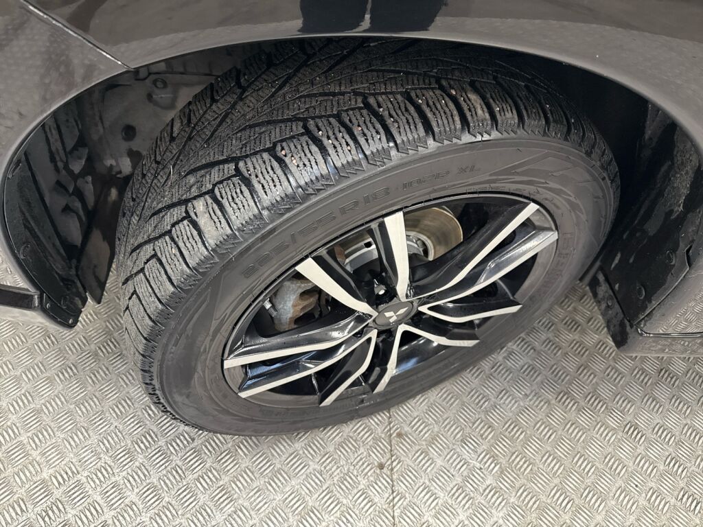 Mitsubishi Outlander PHEV 2018 Musta