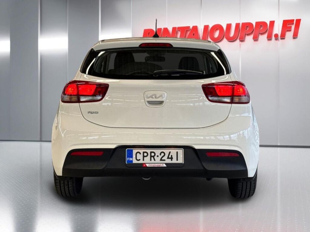 Kia Rio 2022 Valkoinen