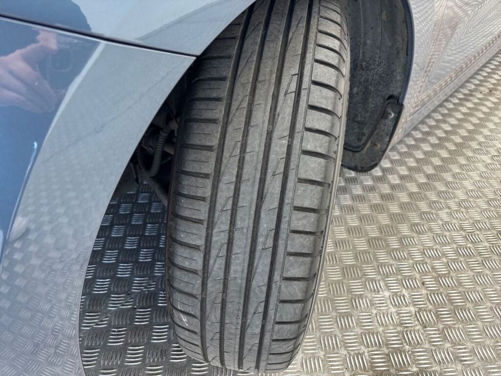 Kia Rio 2022 Sininen