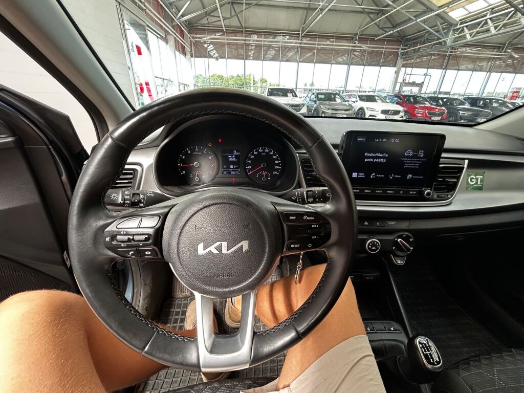 Kia Rio 2022 Sininen