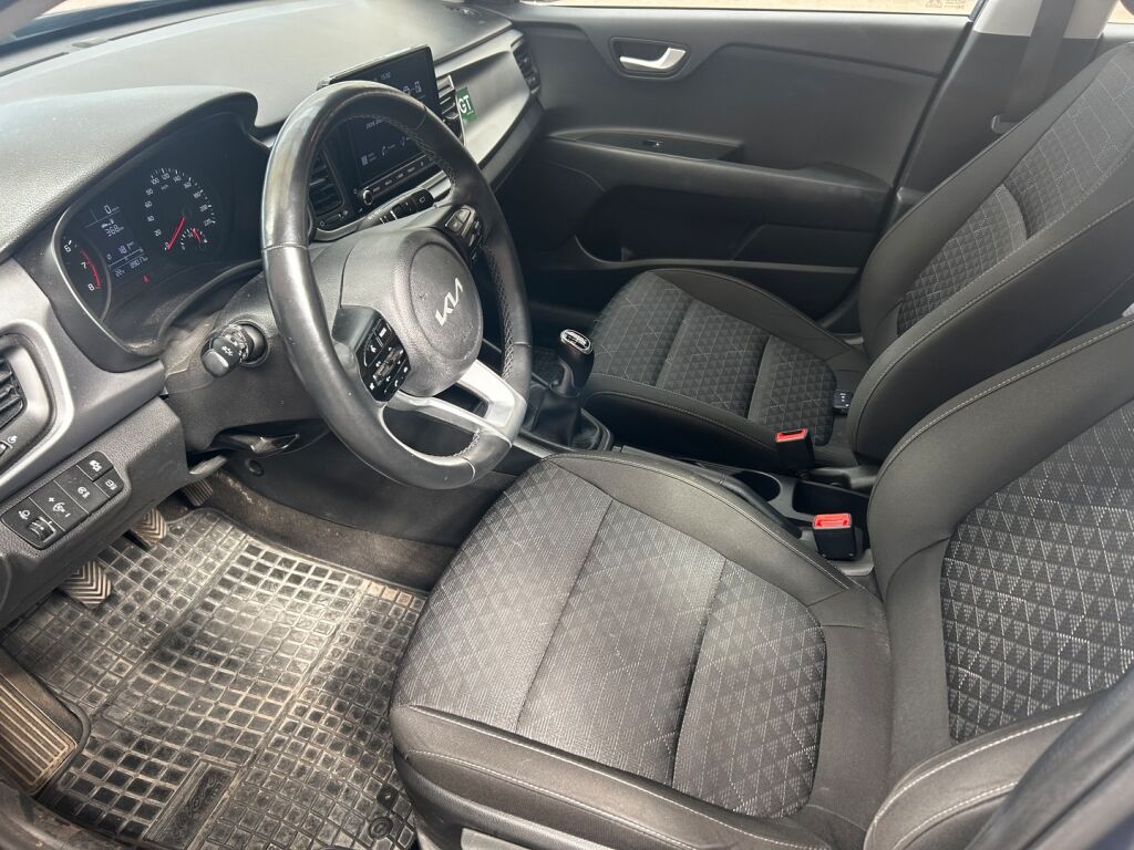 Kia Rio 2022 Sininen