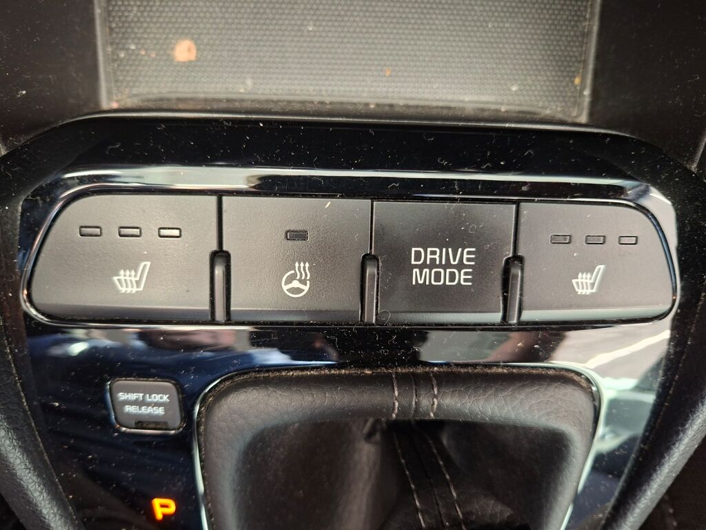 Kia Stonic 2021 Valkoinen
