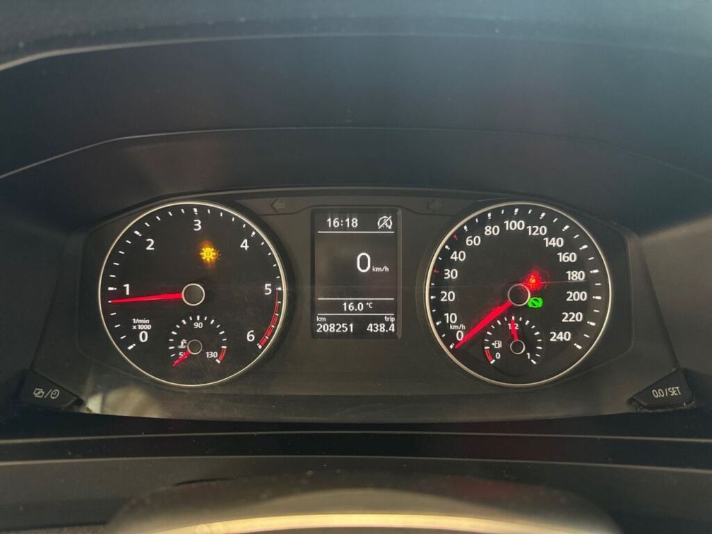Volkswagen Transporter 2016 Musta
