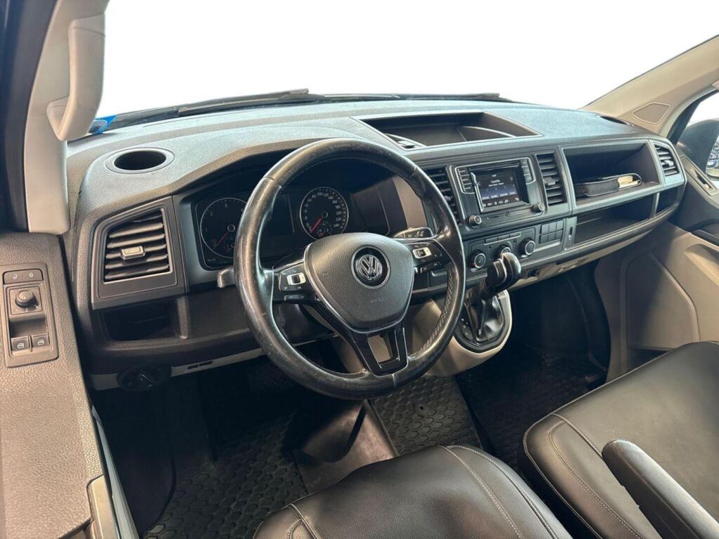 Volkswagen Transporter 2016 Musta