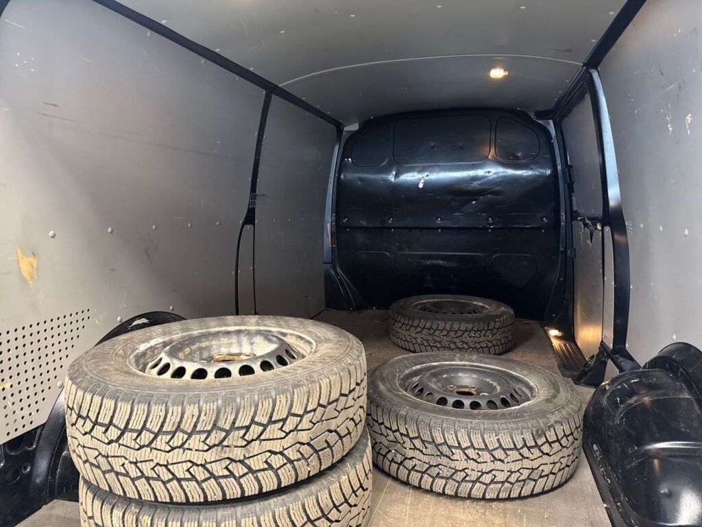 Volkswagen Transporter 2016 Musta