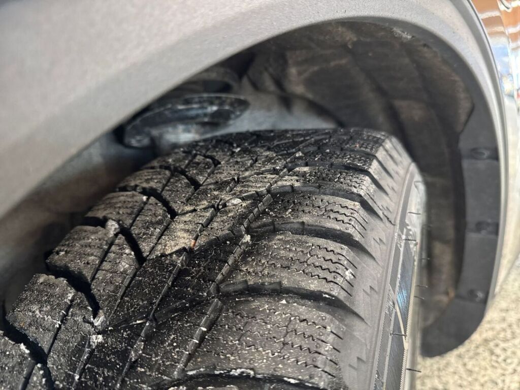 Ford Kuga 2020 Harmaa