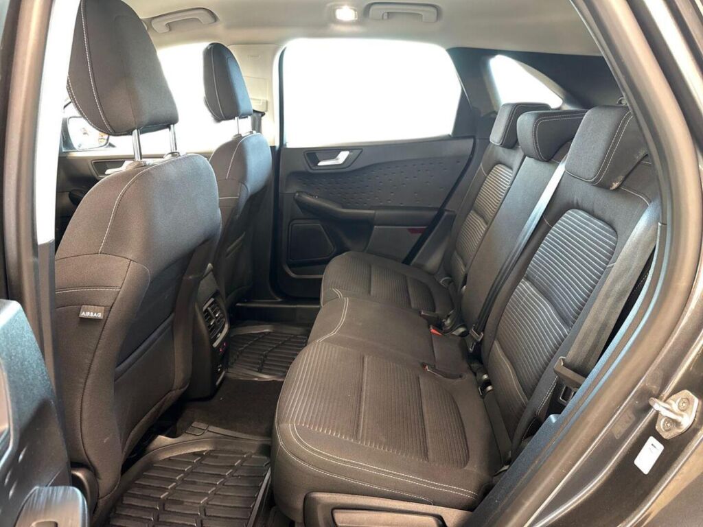 Ford Kuga 2020 Harmaa