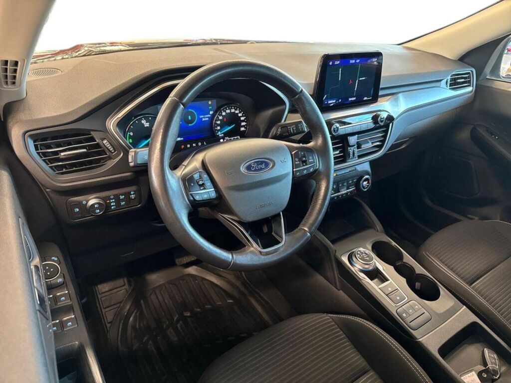 Ford Kuga 2020 Harmaa