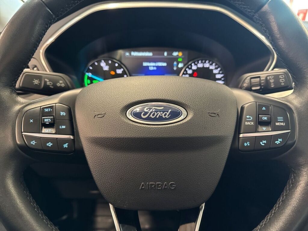 Ford Kuga 2020 Harmaa