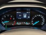 Ford Focus 2021 Punainen