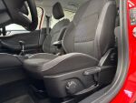 Ford Focus 2021 Punainen