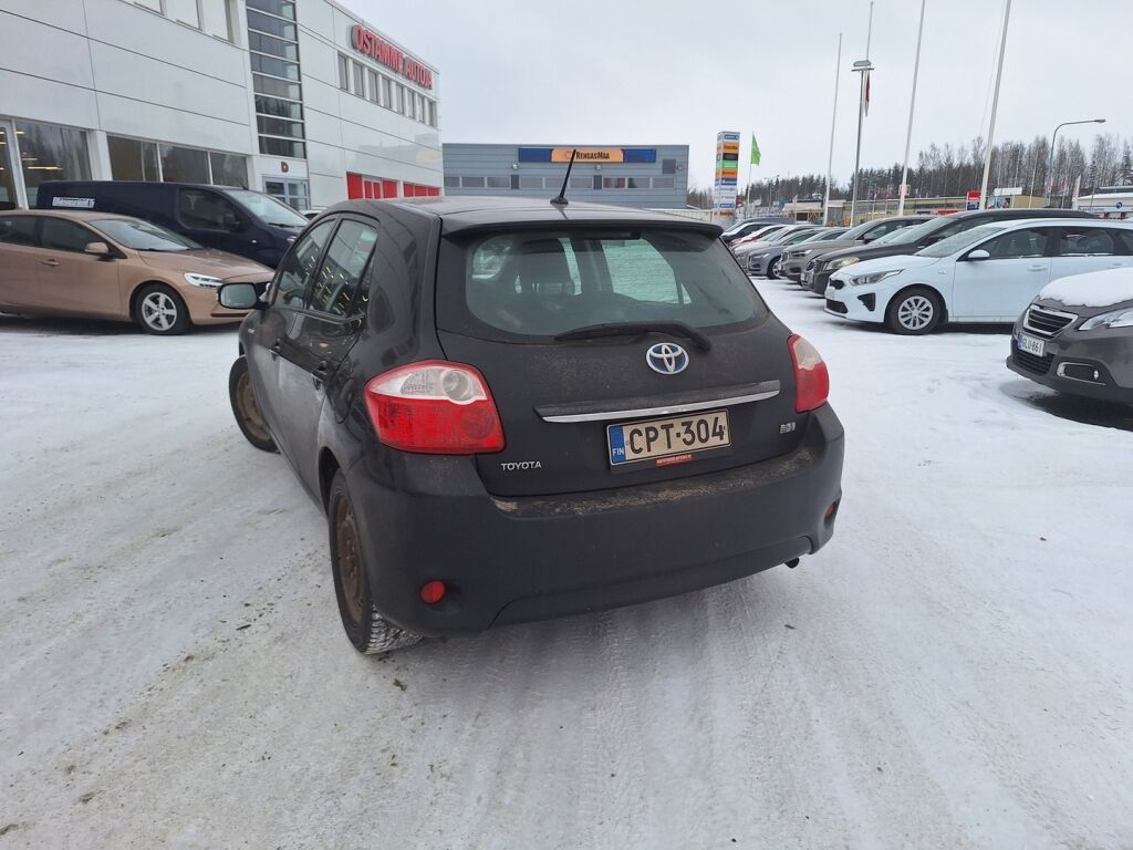 Toyota Auris 2011 Musta