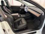 Tesla Model 3 2021 Valkoinen