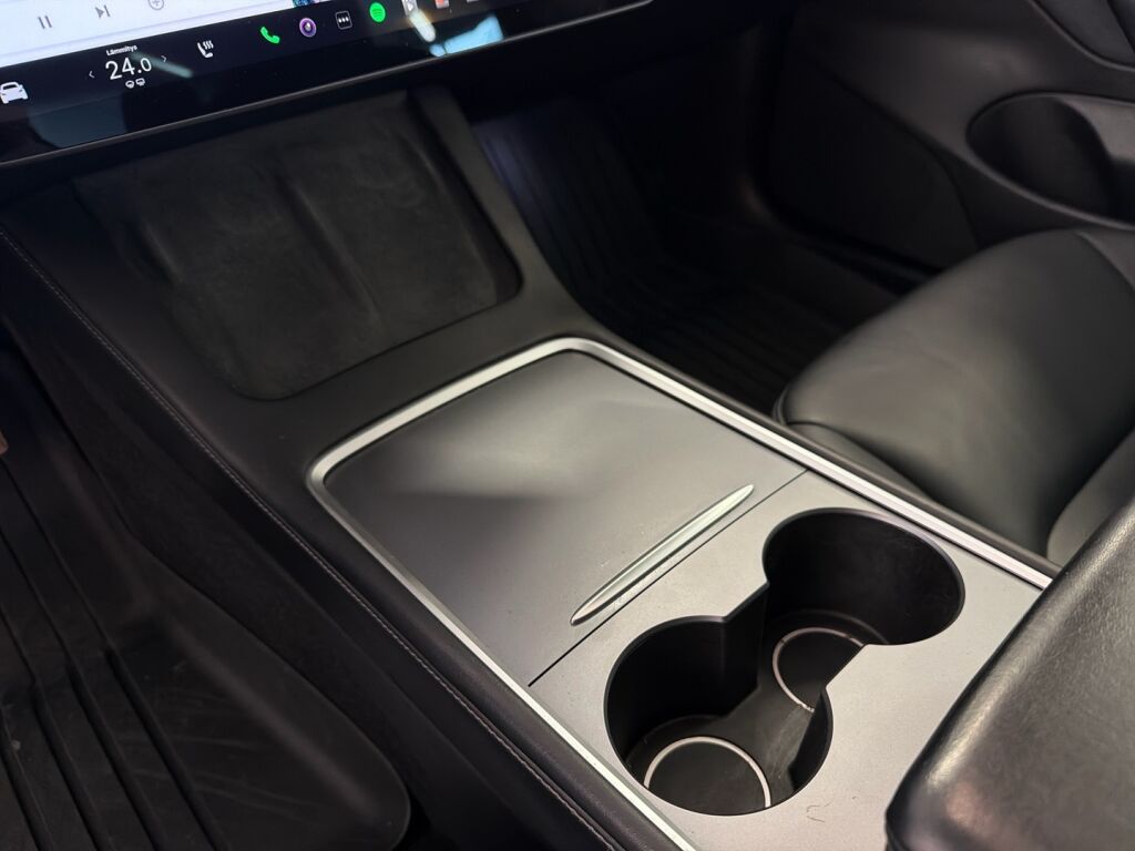 Tesla Model 3 2021 Valkoinen