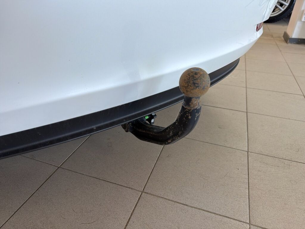 Tesla Model 3 2021 Valkoinen