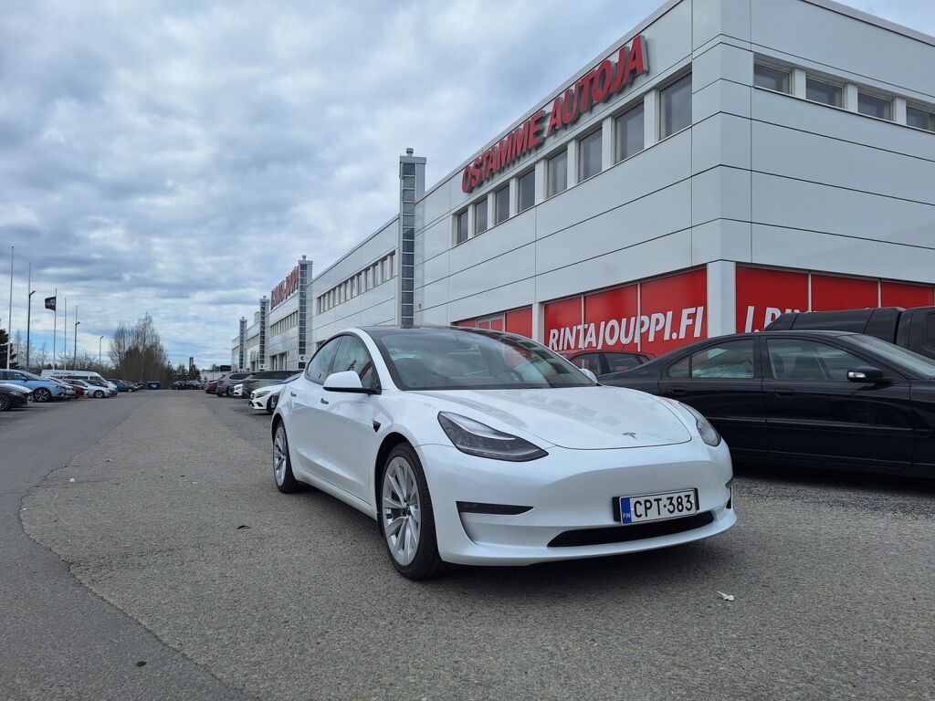 Tesla Model 3 2021 Valkoinen