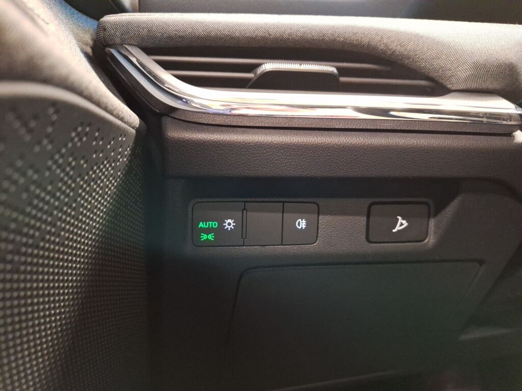 Skoda Enyaq 2022 Musta