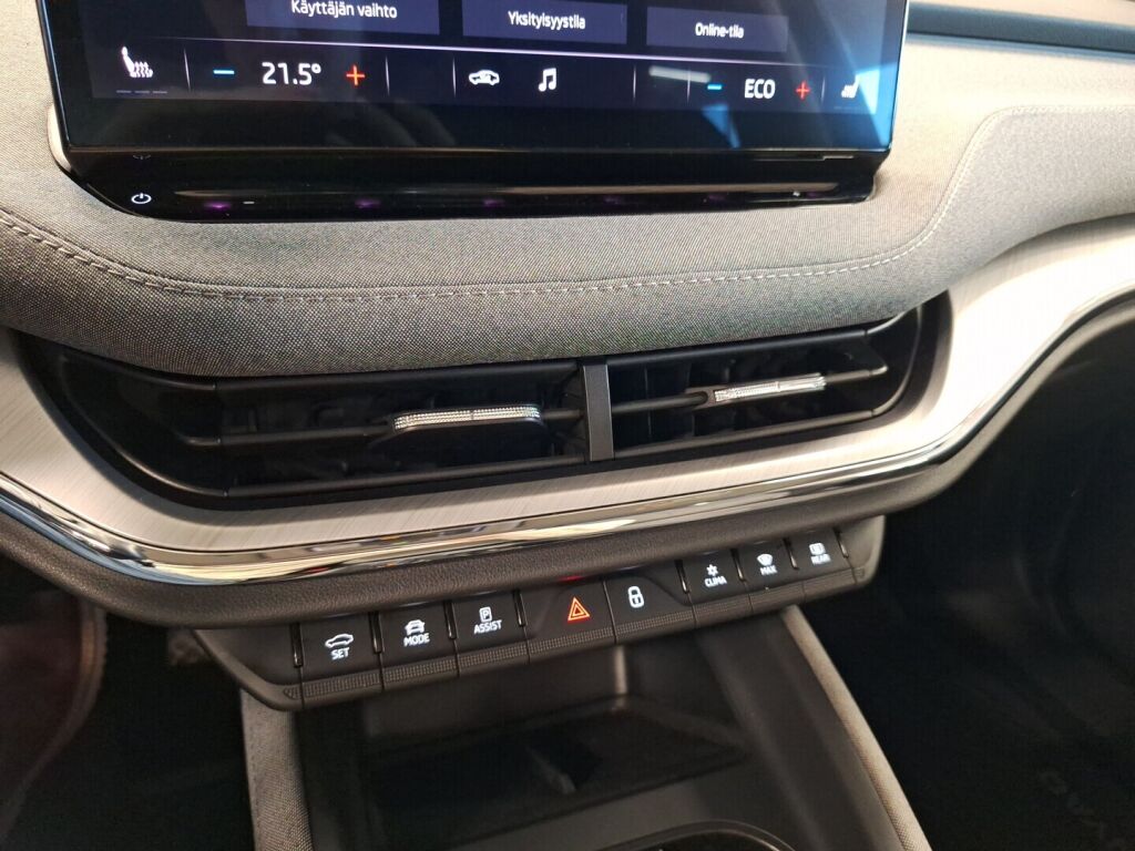 Skoda Enyaq 2022 Musta