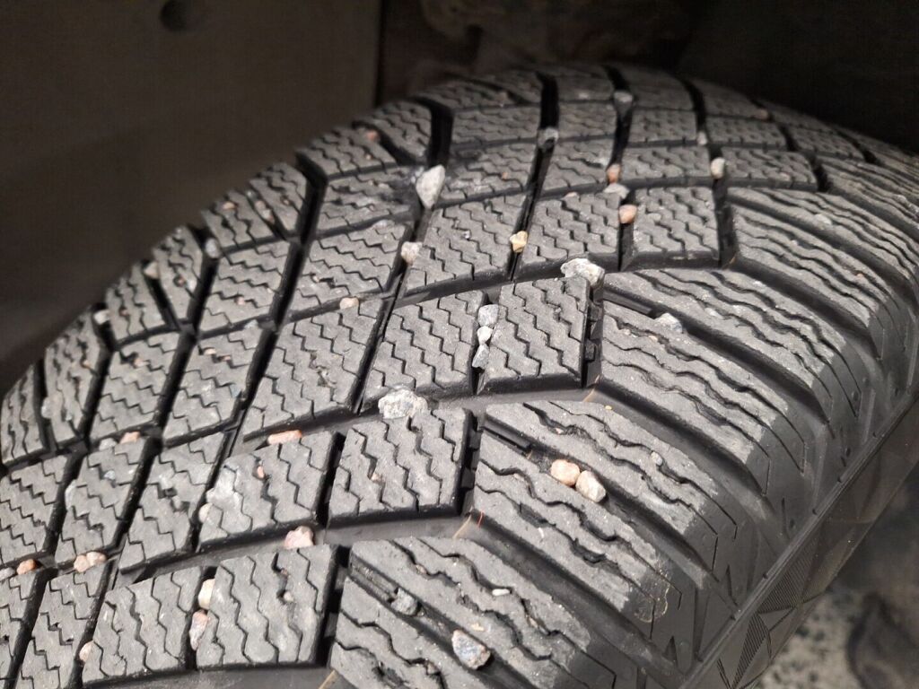 Skoda Enyaq 2022 Musta