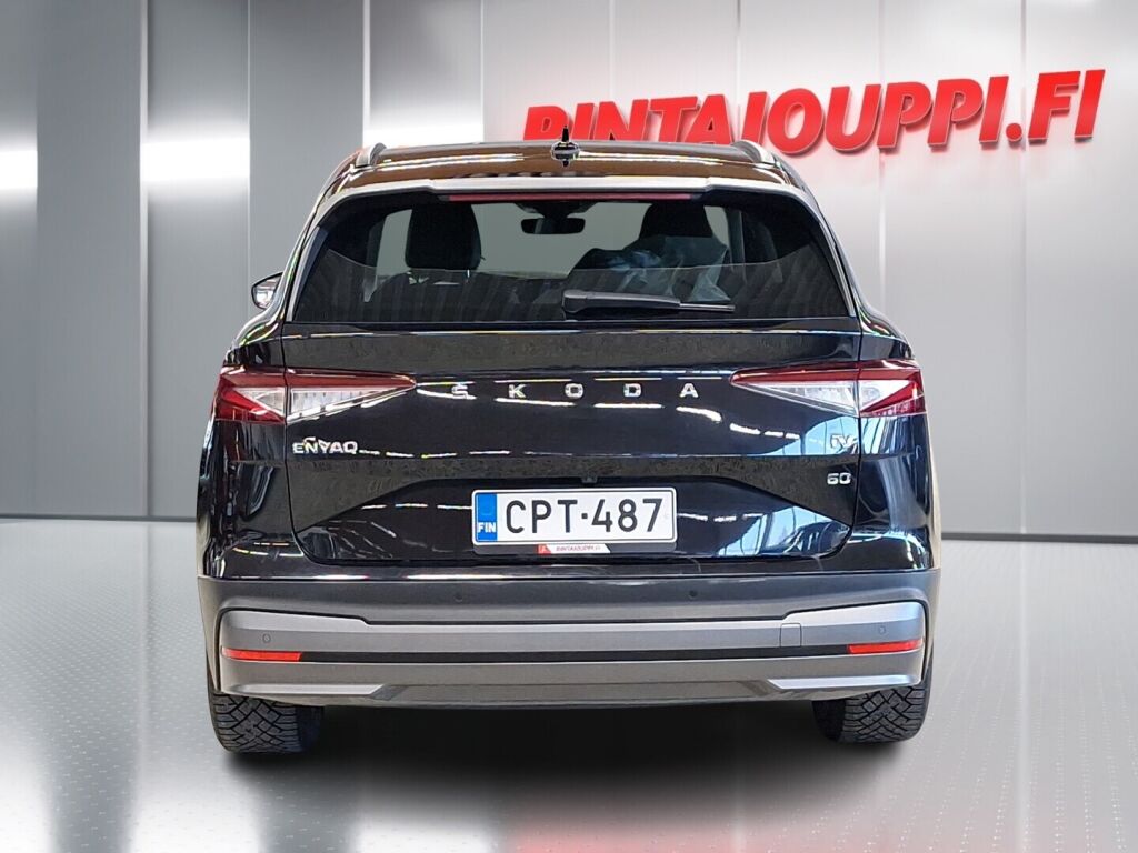 Skoda Enyaq 2022 Musta