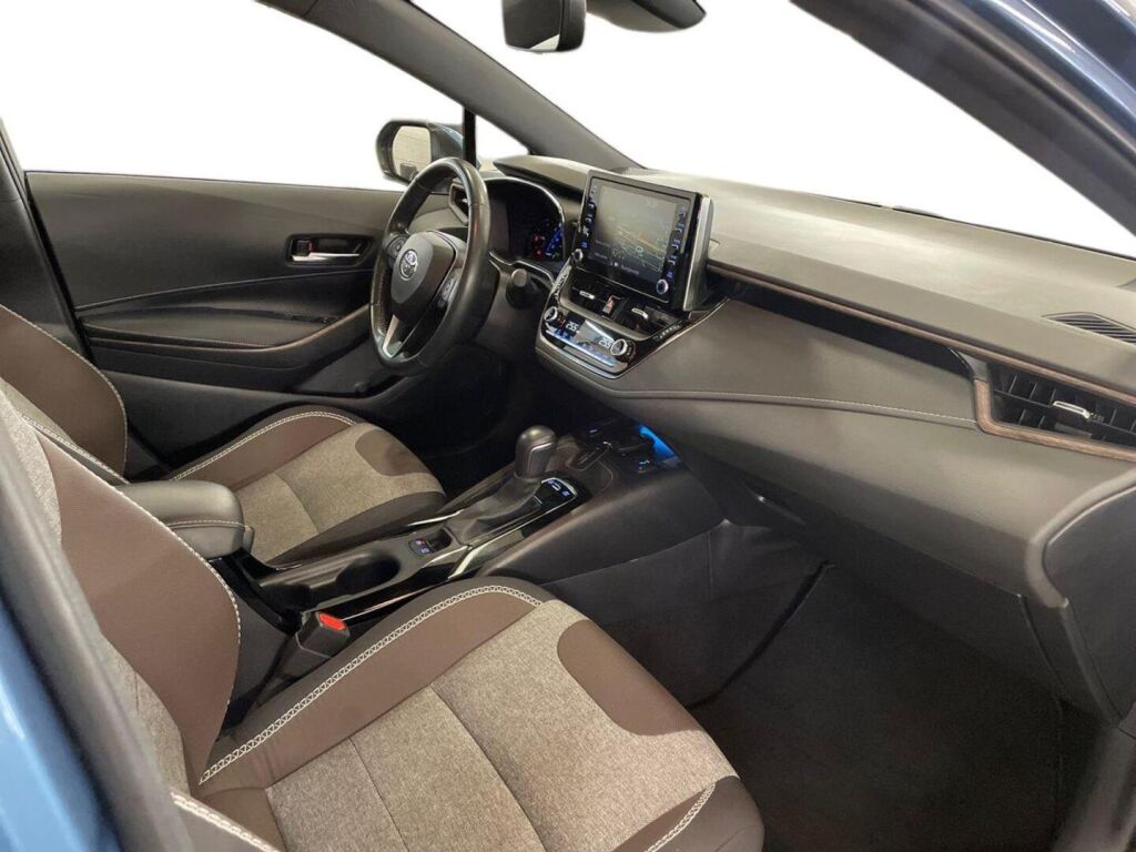 Toyota Corolla 2021 Sininen