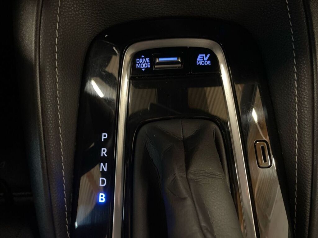Toyota Corolla 2021 Sininen