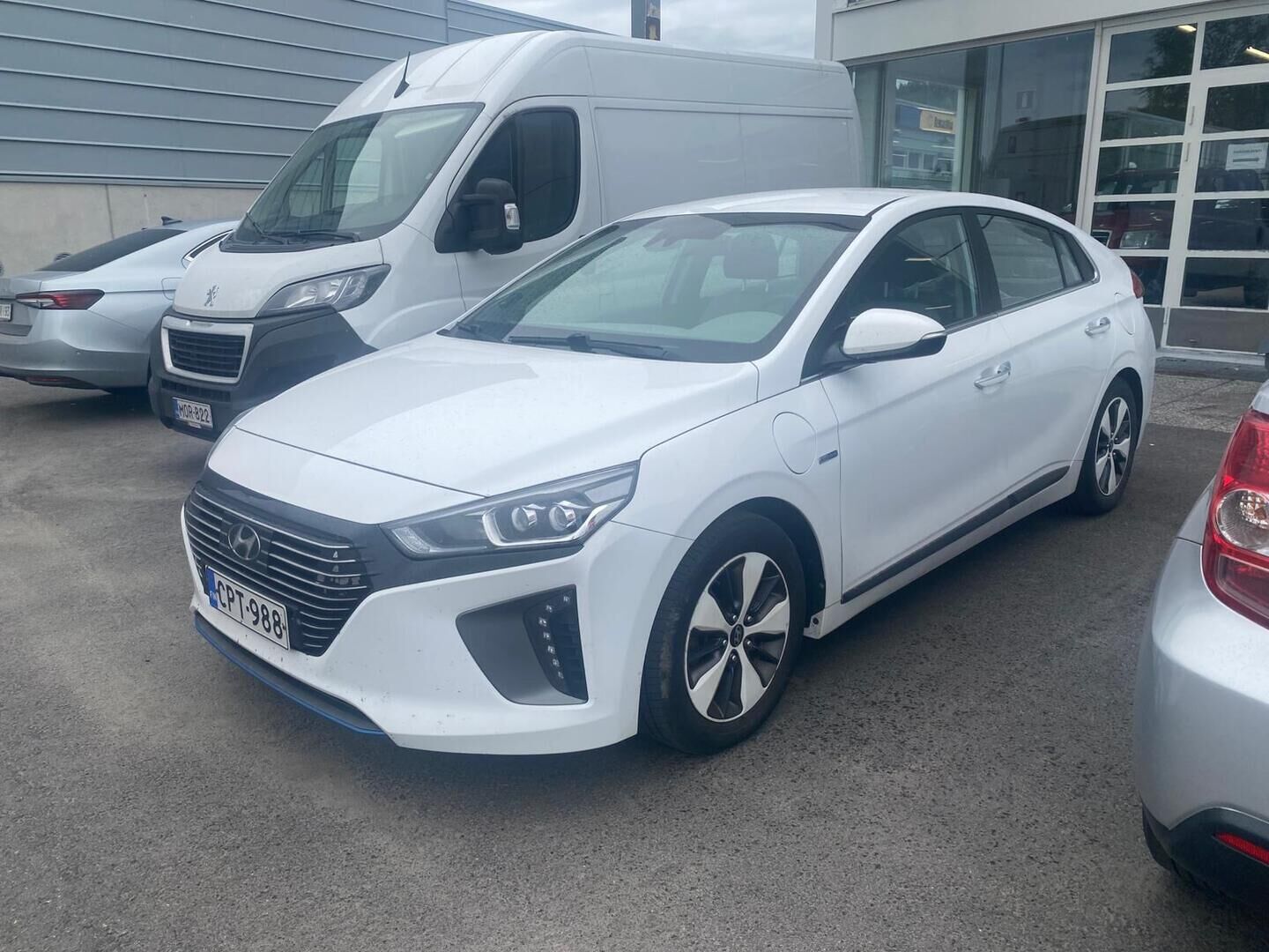Hyundai IONIQ plug-in