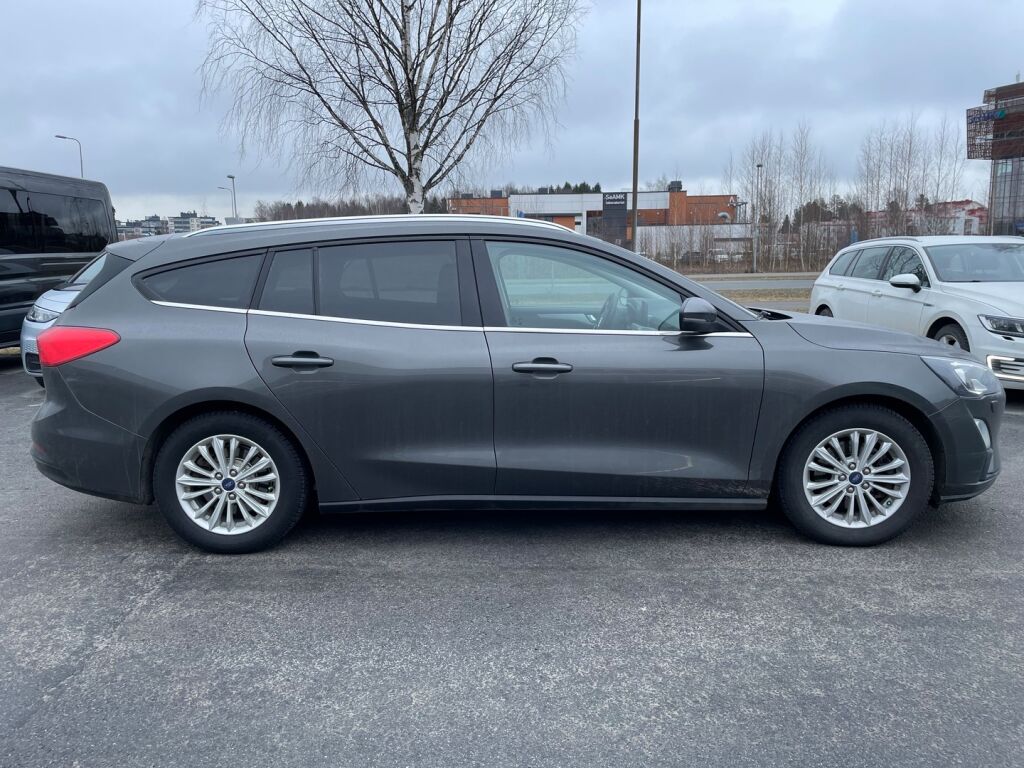 Ford Focus 2021 Harmaa