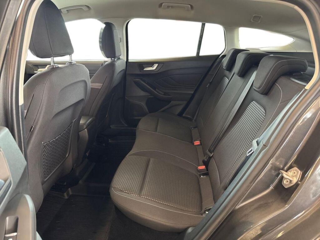 Ford Focus 2021 Harmaa