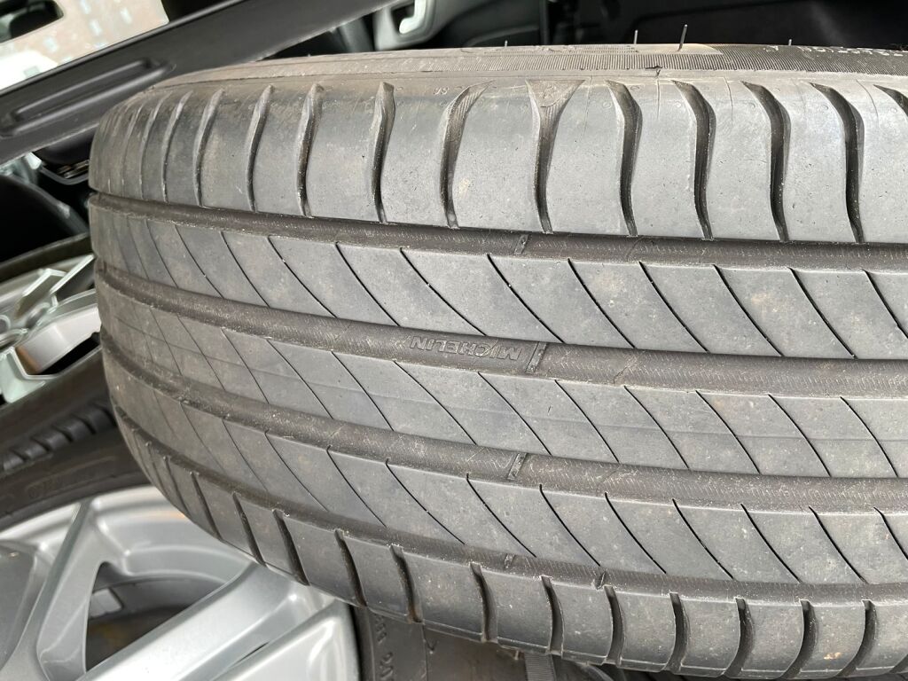 Ford Focus 2021 Harmaa