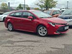 Toyota Corolla 2022 Punainen