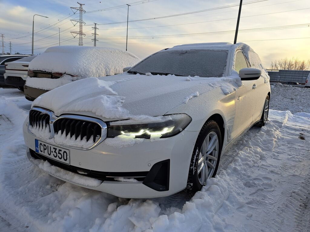 BMW 520 2022 Valkoinen