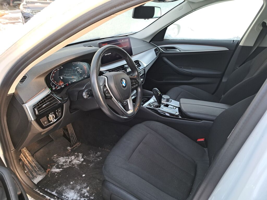 BMW 520 2022 Valkoinen