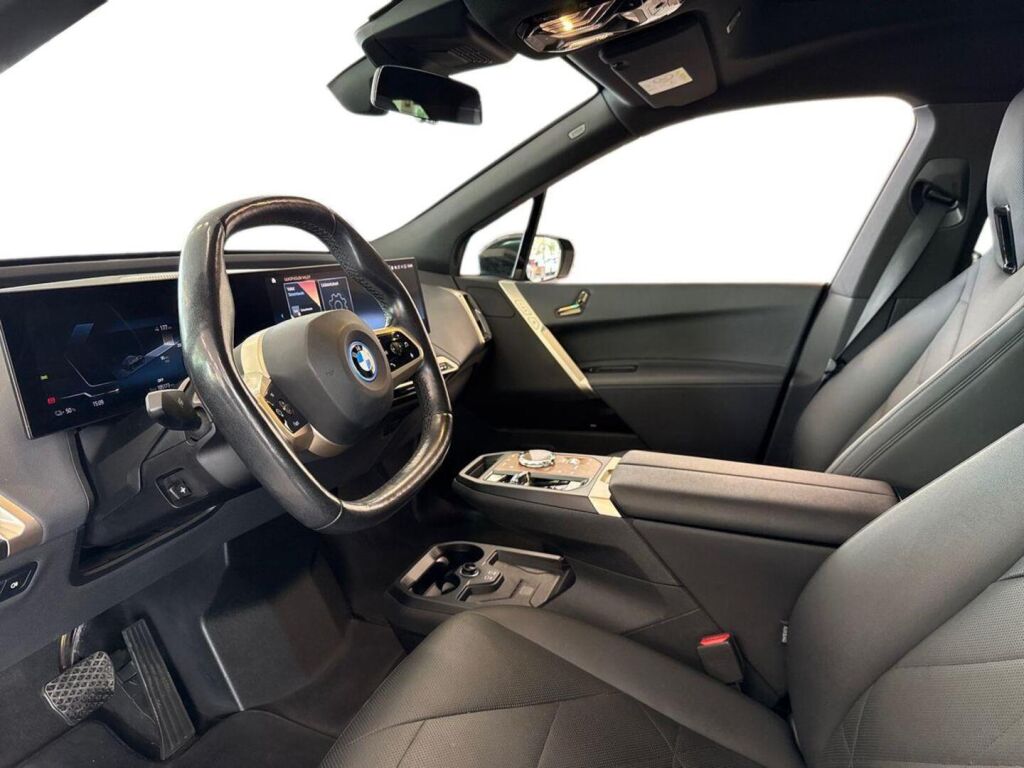 BMW iX 2022 Harmaa